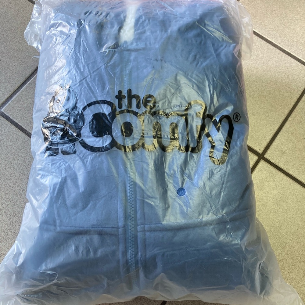 The Comfy Blue Wearable Blanket